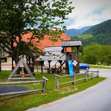 Farm Stay Loger Ljubno Exteriör bild